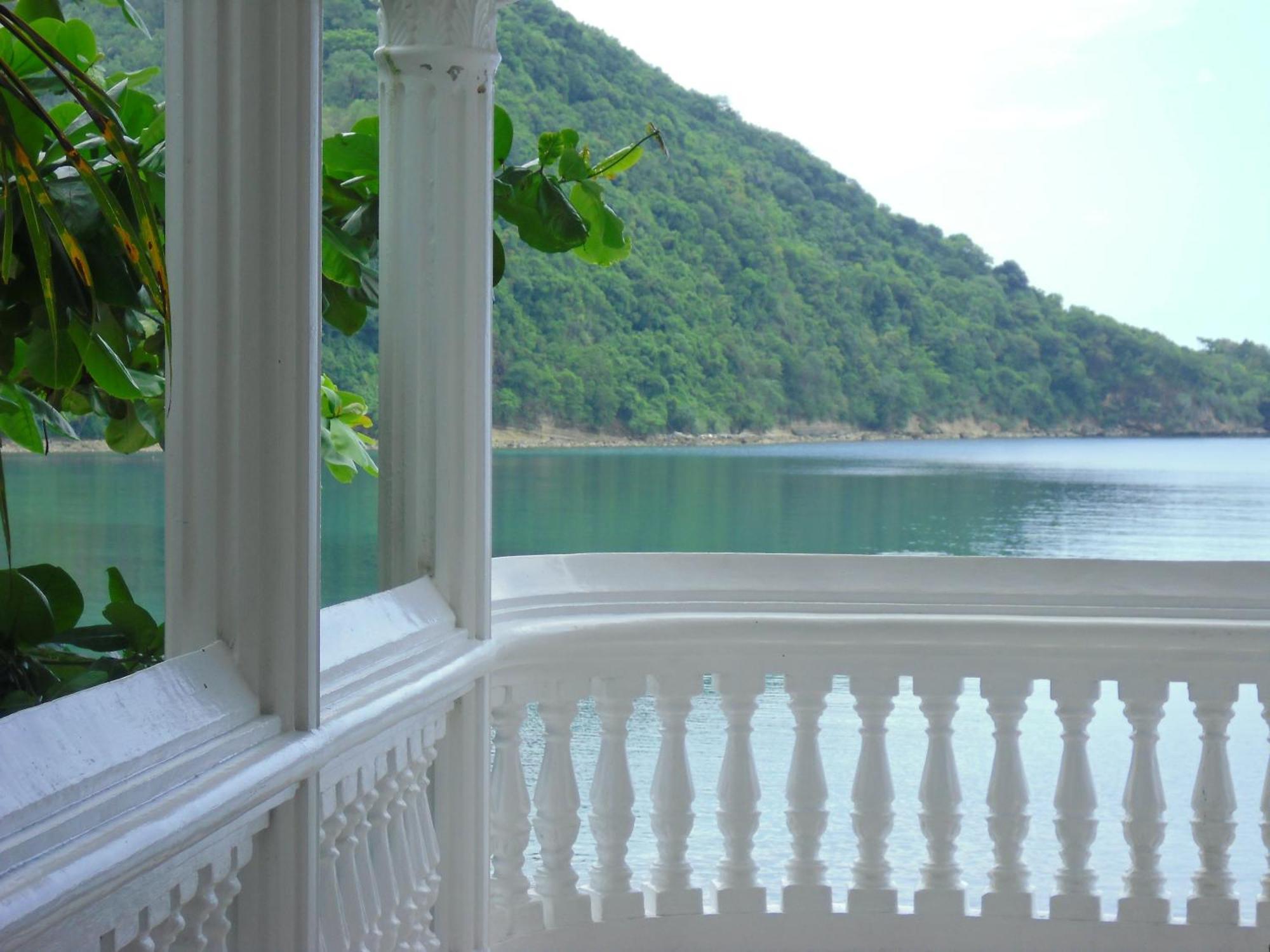 Blue Crystal Beach Resort Пуерто Галера Екстериор снимка