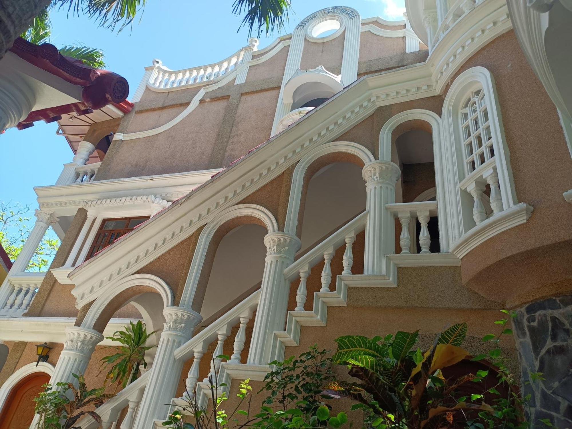 Blue Crystal Beach Resort Пуерто Галера Екстериор снимка