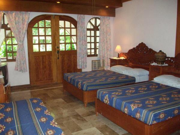 Blue Crystal Beach Resort Пуерто Галера Екстериор снимка